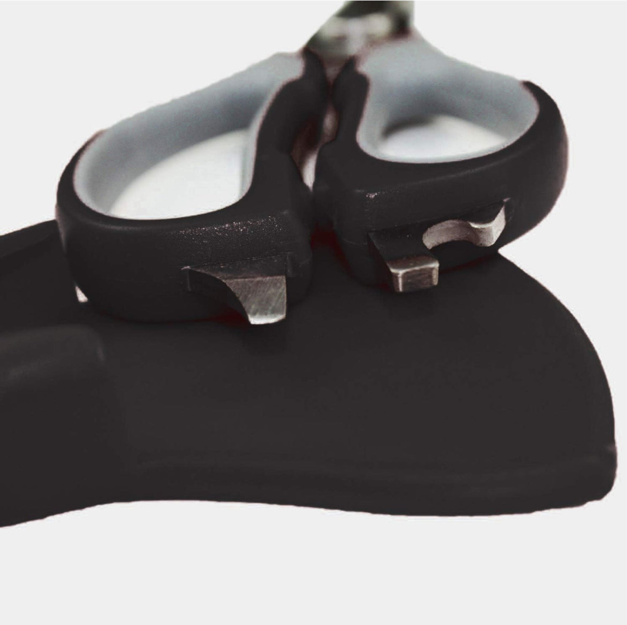 7-in-1 Magnetic Multi-Purpose Functional Kitchen Scissors with Protective Sheath