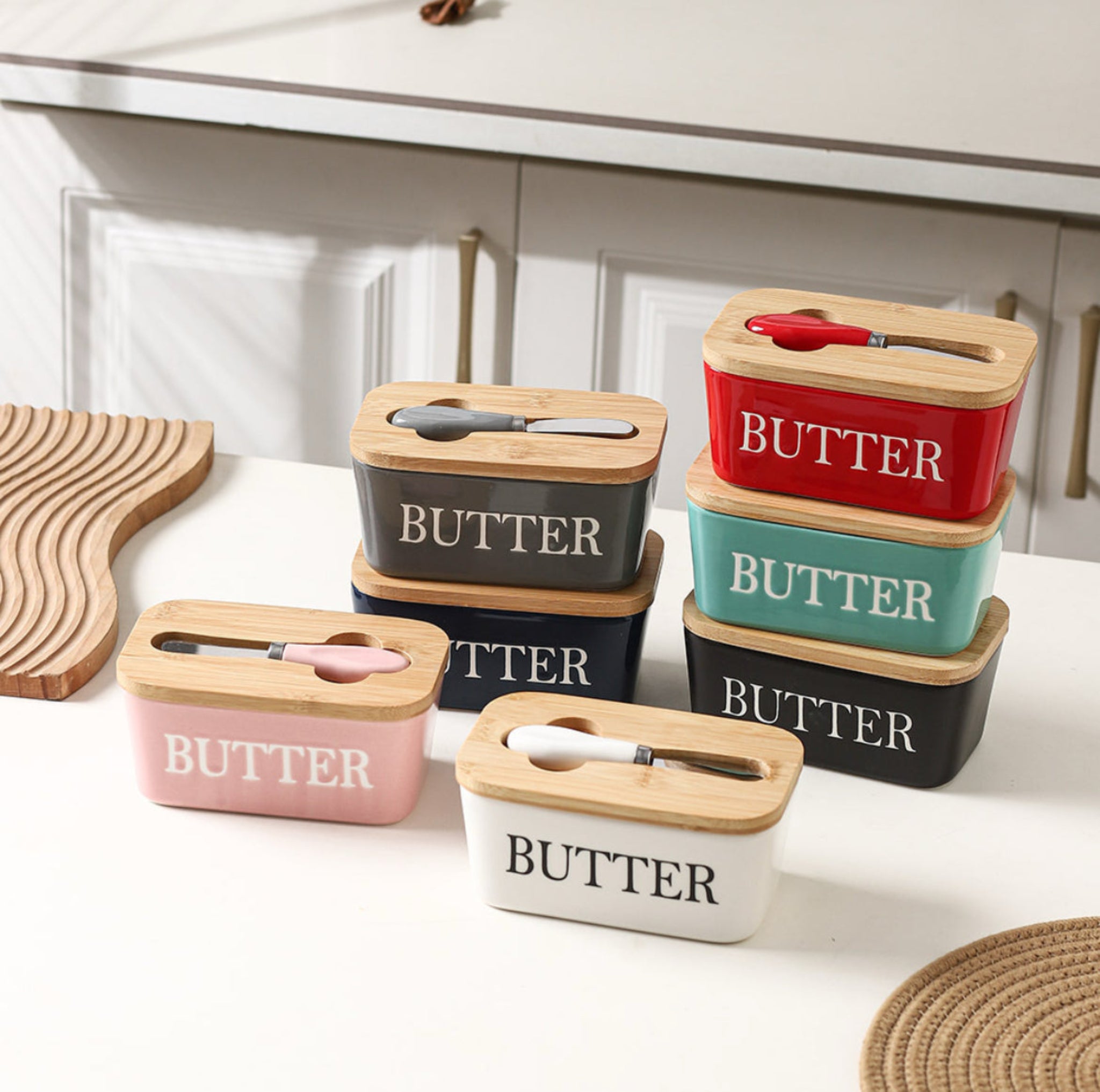 Ceramic Butter Dish With Wooden Airtight Lid, With Butter Knife - White 600ml
